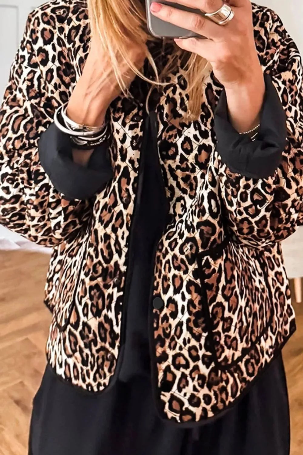Women's leopard print quilted button-front patch-pocket jacket