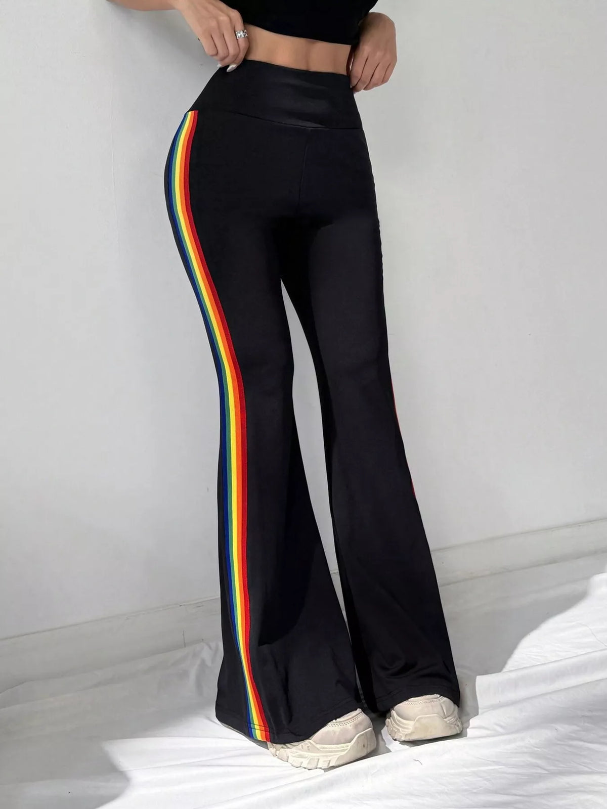 High-waisted side-striped flare active pants