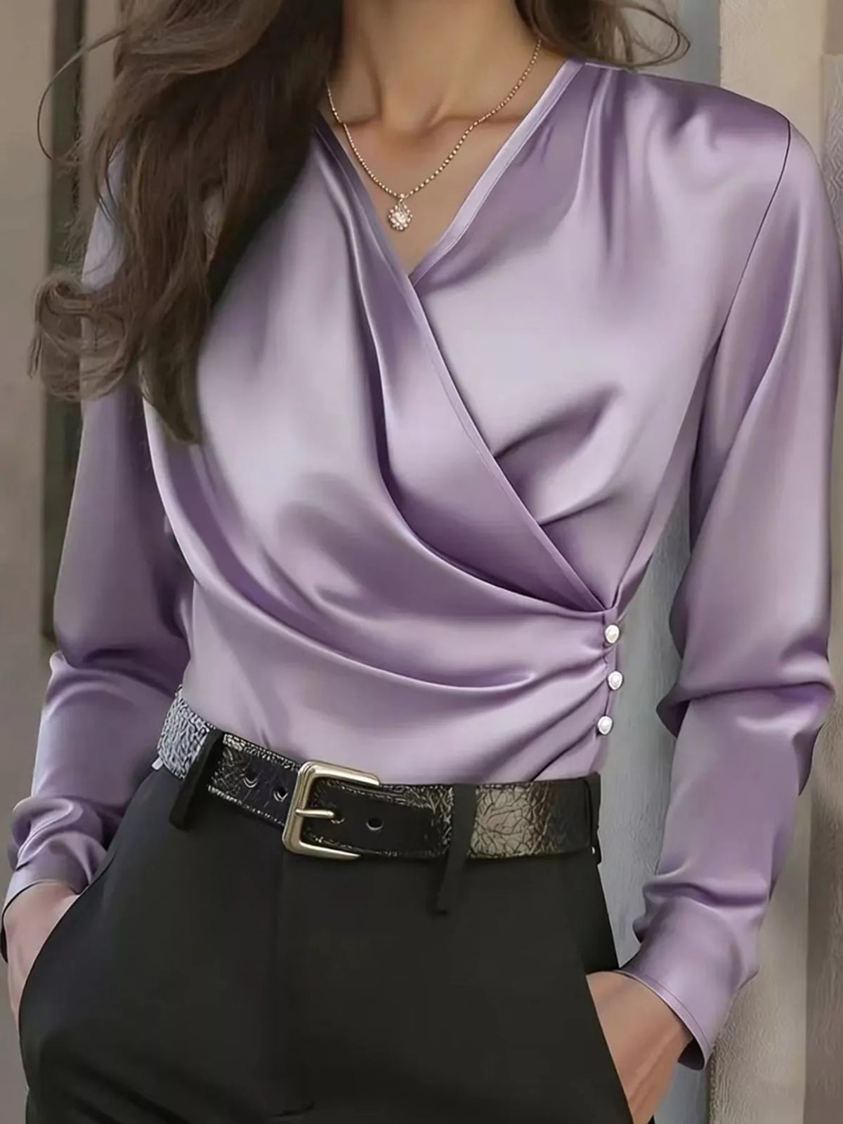 Surplice blouse, lilac front