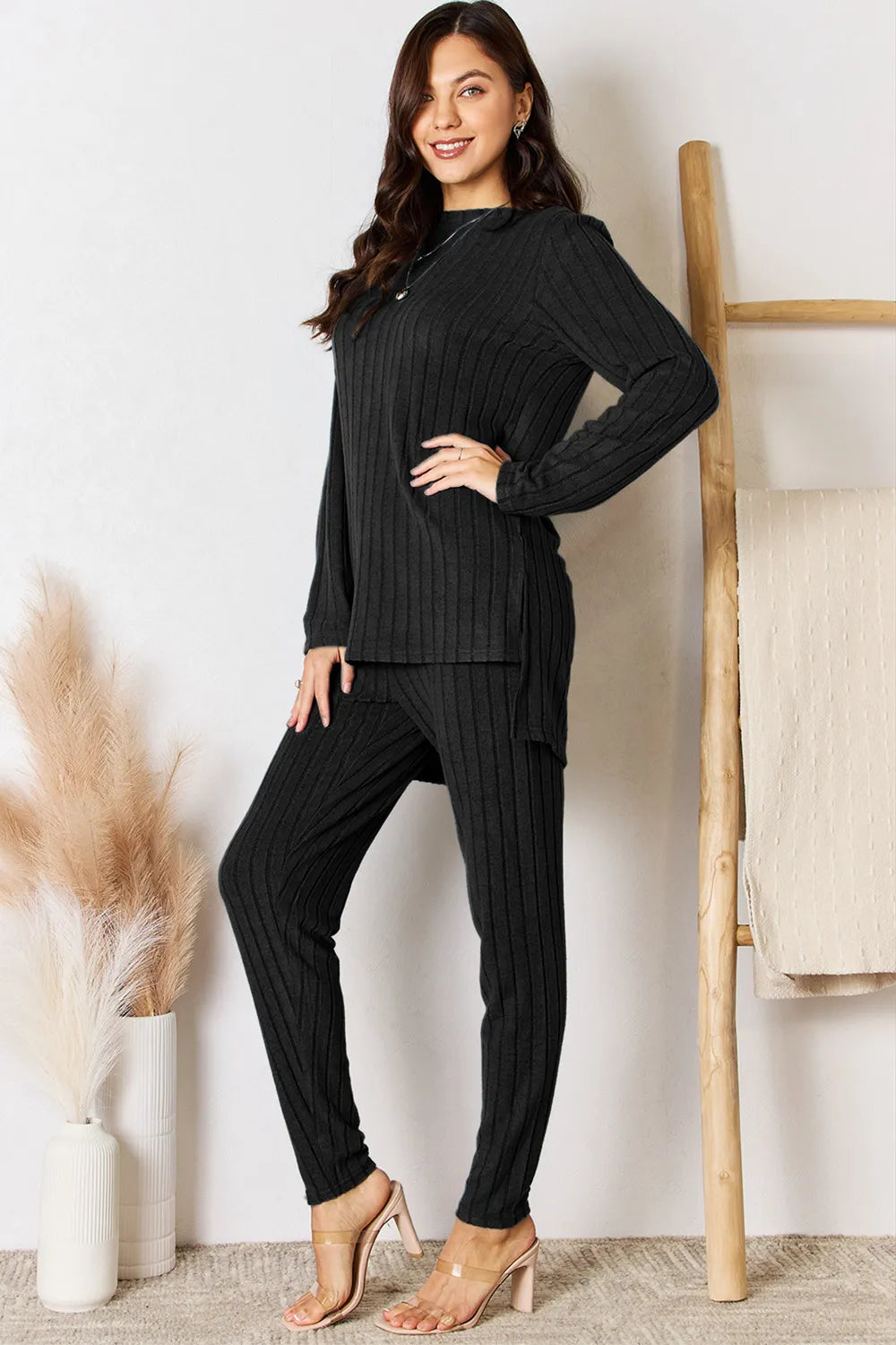 Women's clothing set – product view 5