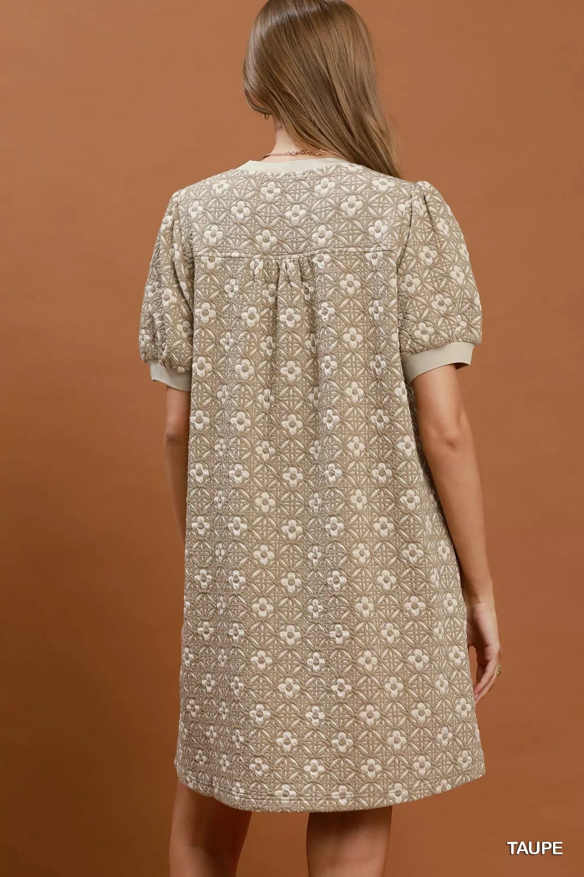 Women's apparel – product view 3