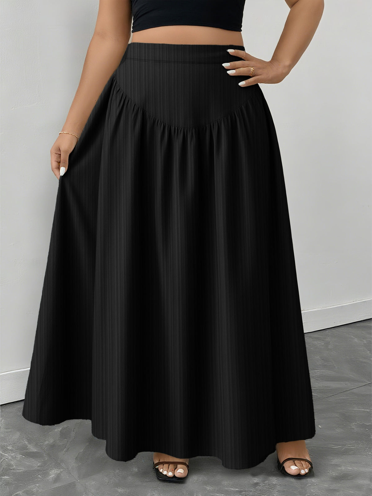 Trendsi Plus Size Ruched Maxi Skirt with Pockets -