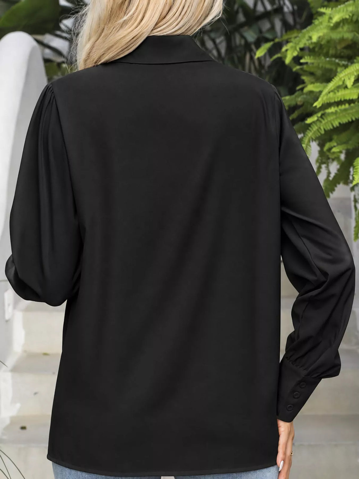 Long-sleeve shirt, back view