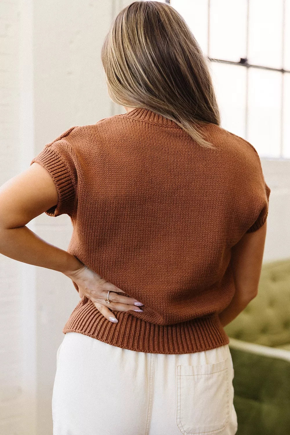 Trendsi Western Horseshoe Pattern Short Sleeve Knit Sweater -