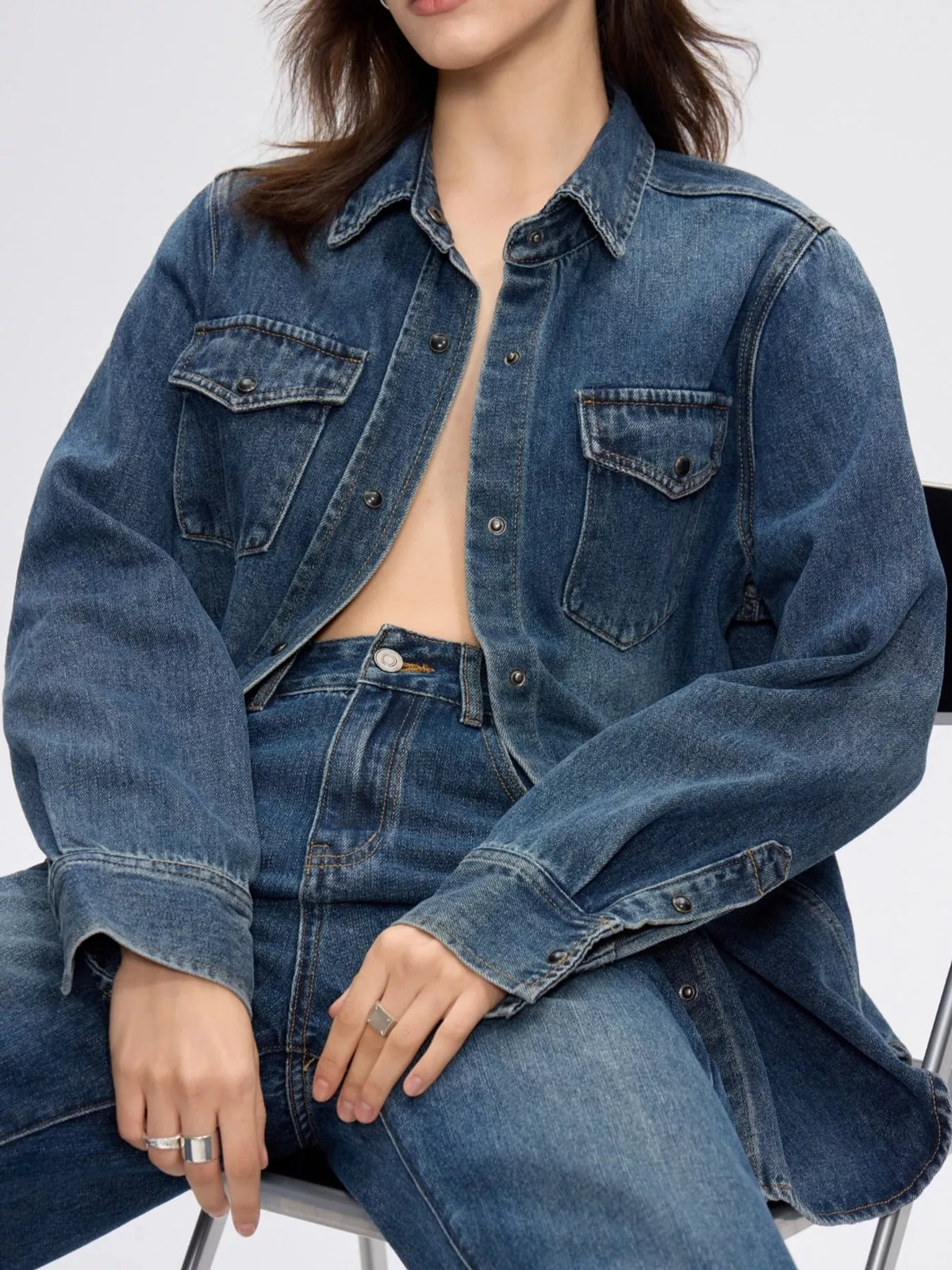 Blue snap down long-sleeve denim shirt