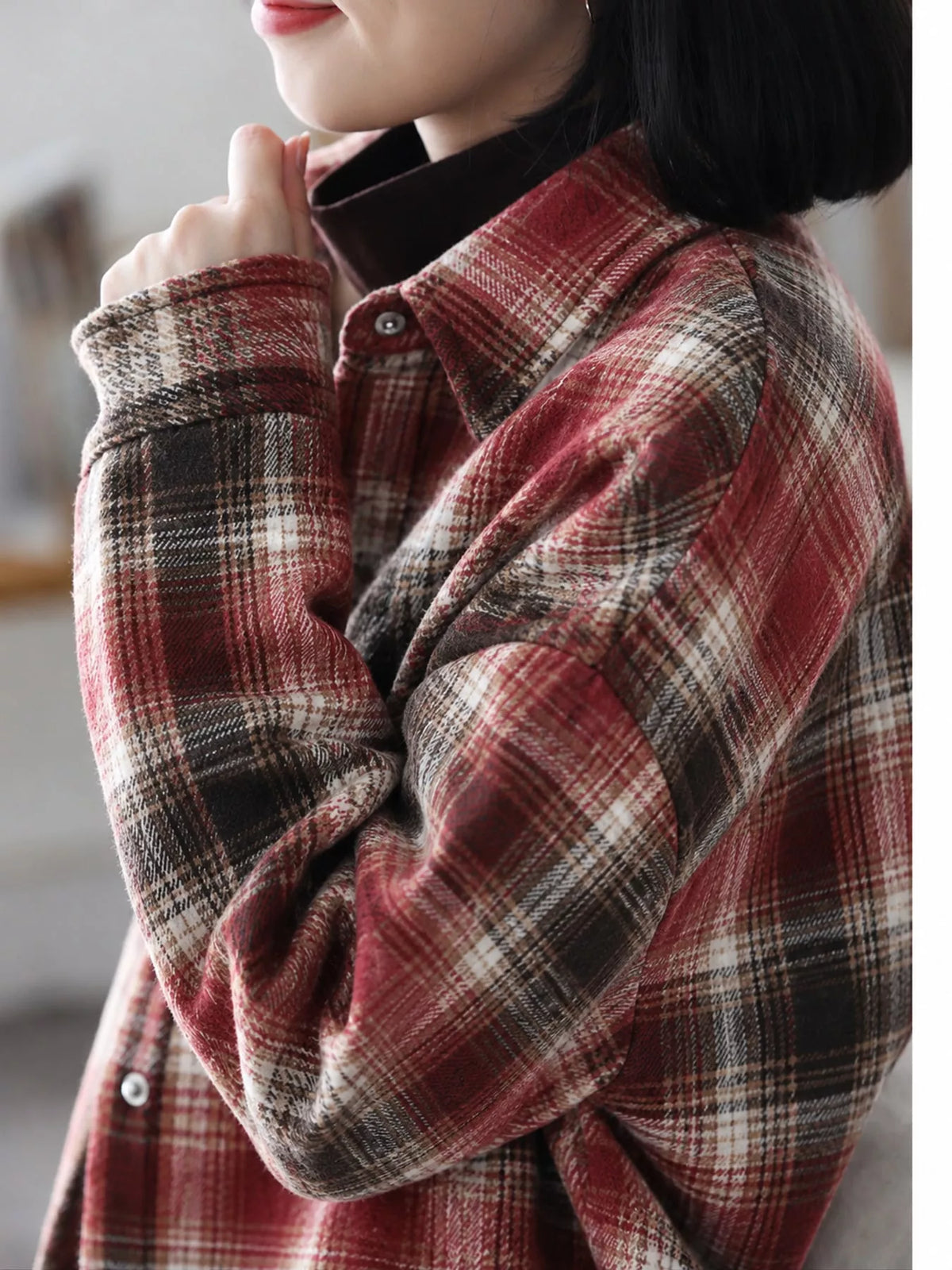 Red oversized plaid fleece-lined brushed shirt, detail view