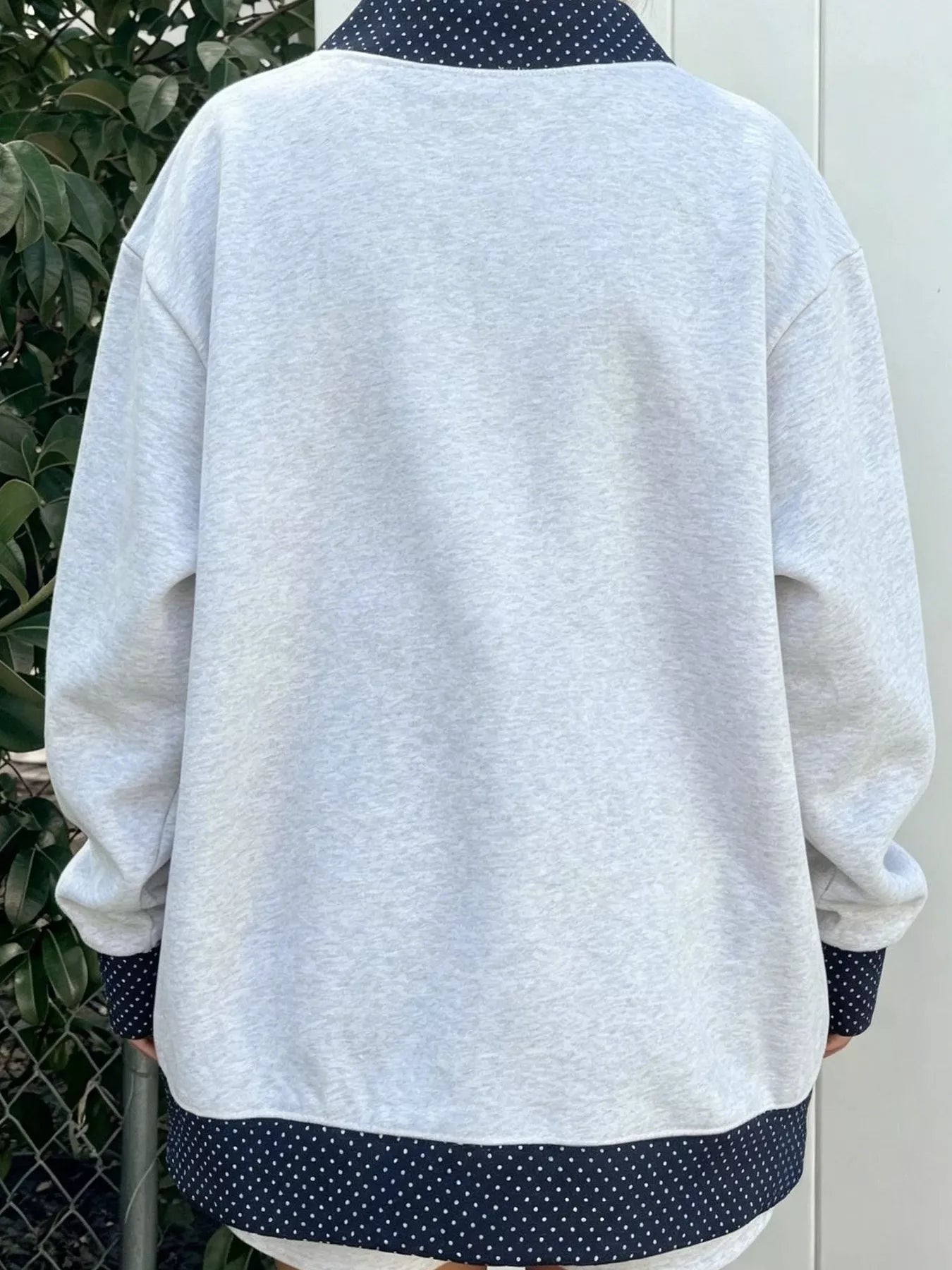 Trendsi Polka Dot Contrast Trim Dropped Shoulder Sweatshirt -