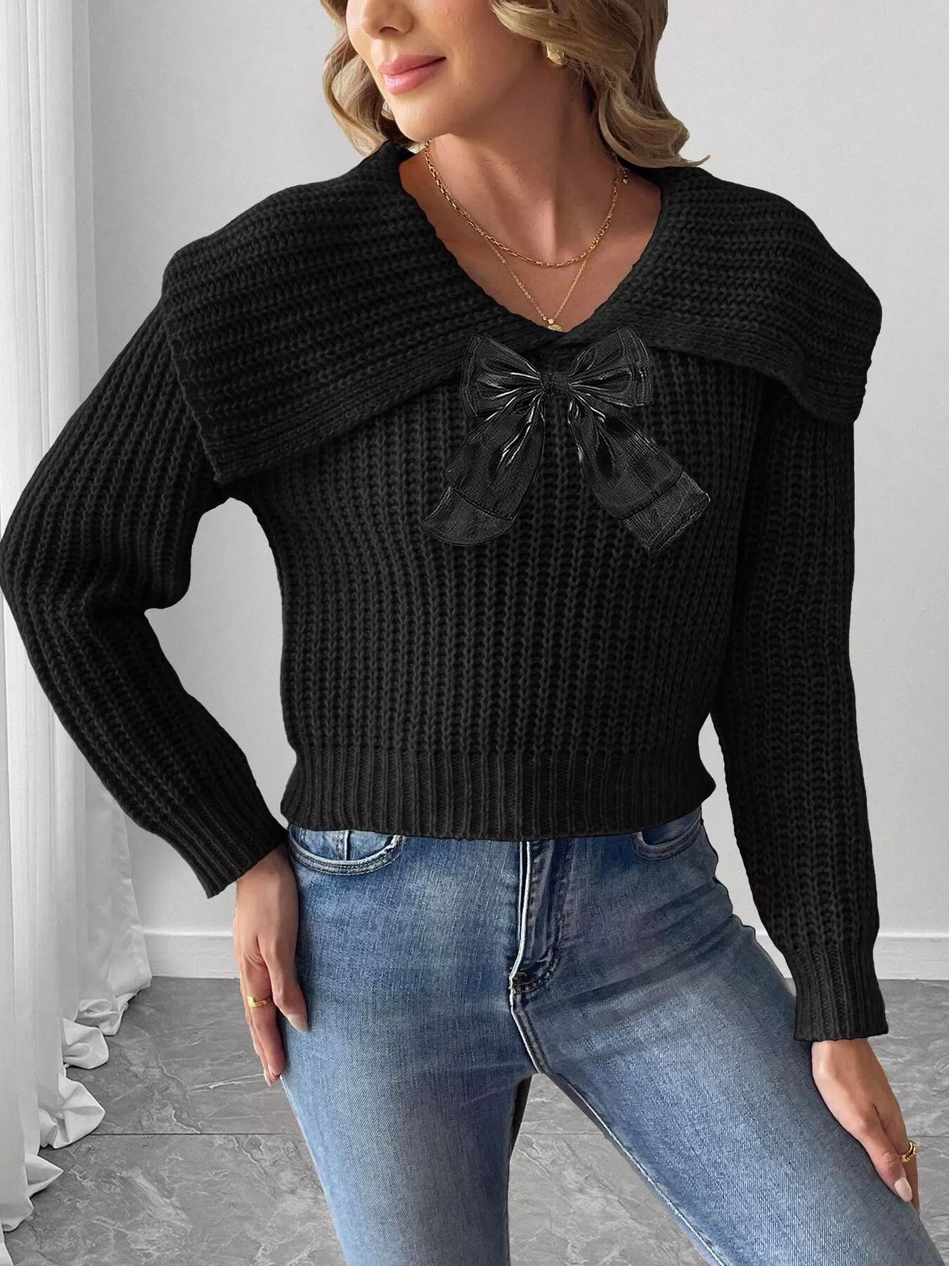 Trendsi Contrast Bow Long Sleeve Sweater -