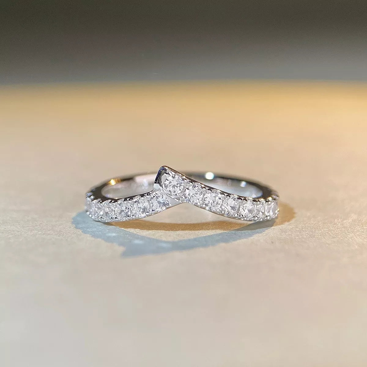 Trendsi 925 Sterling Silver Zircon Irregular Ring -