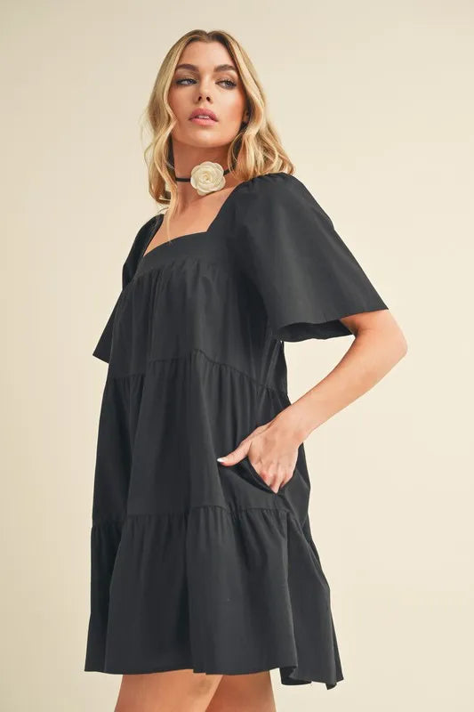 Women's apparel – product view 4
