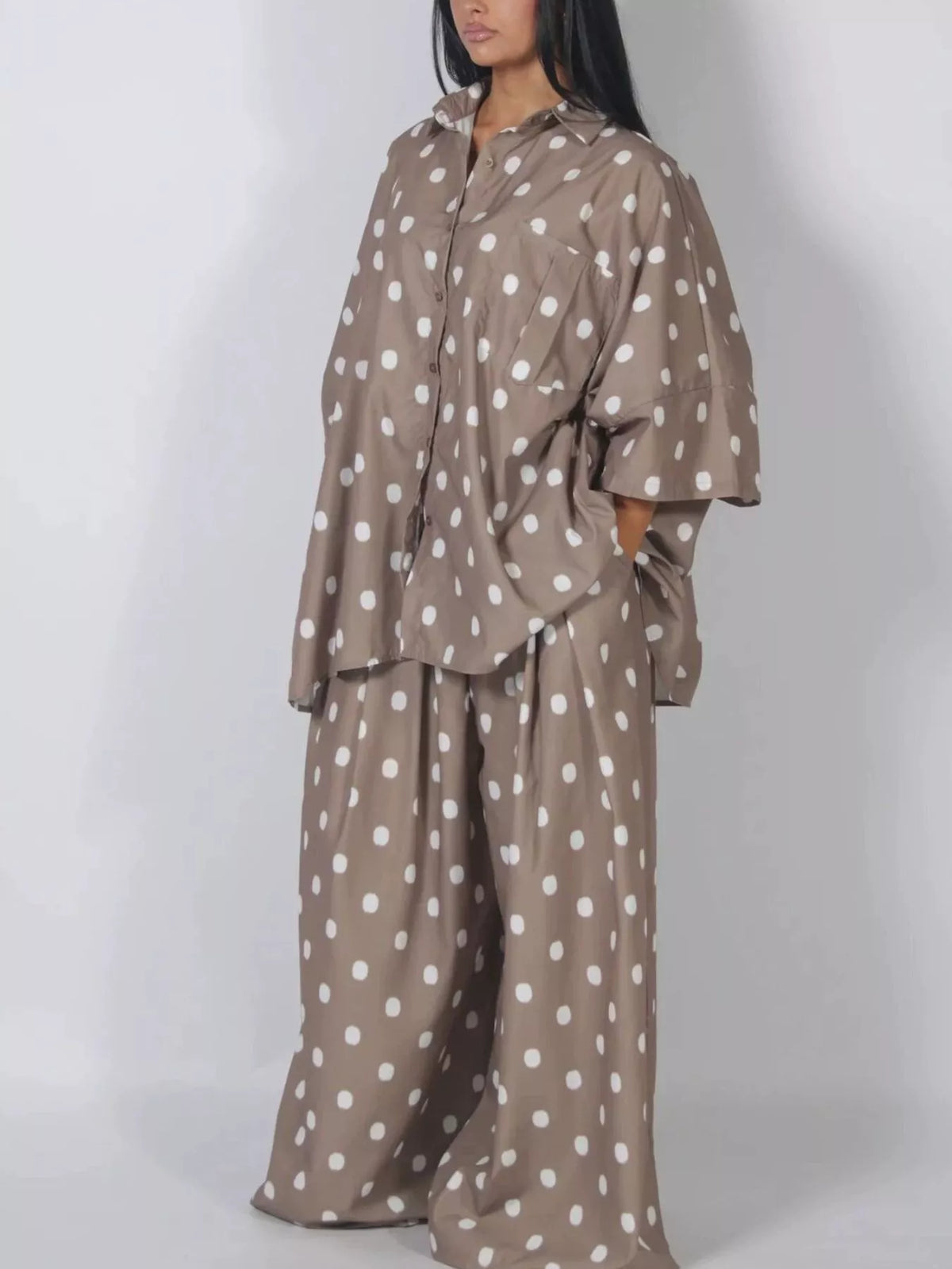 Collared 3/4 sleeve outfit set, front view on model