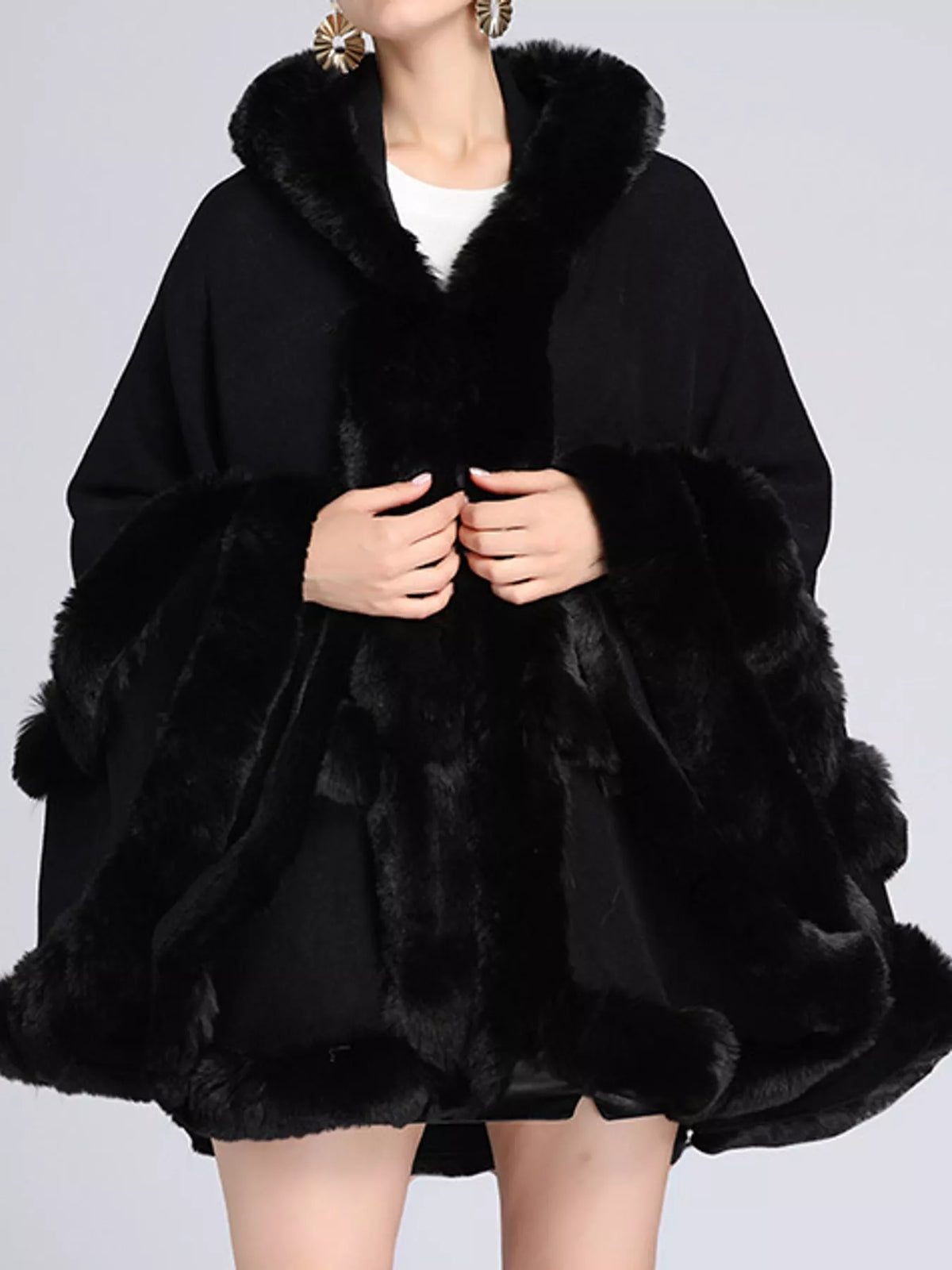 Faux-fur-trim cape, black front
