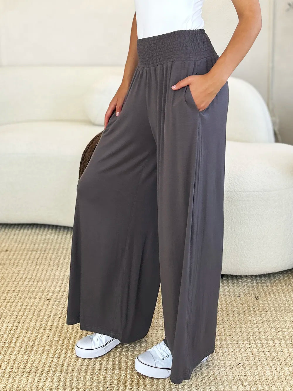 Women's pants – product view 5