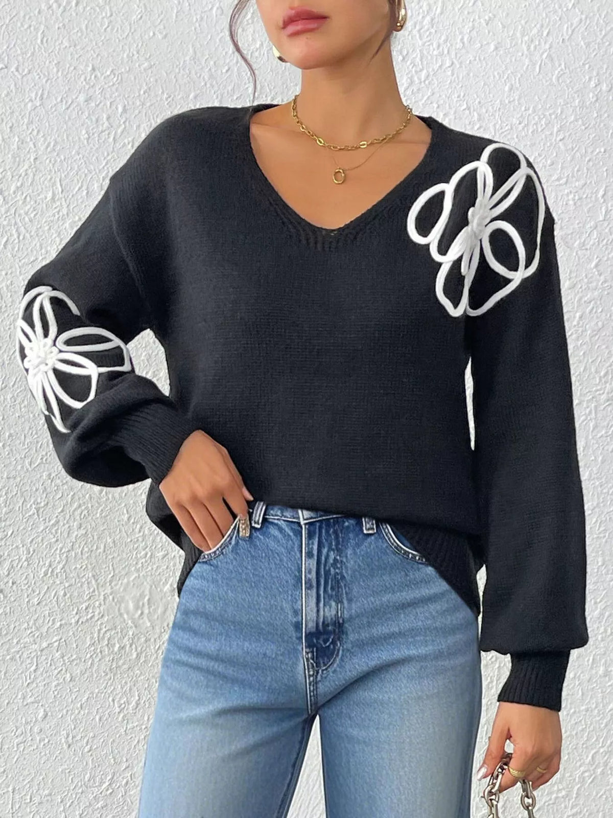 Flower V-neck dropped-shoulder sweater
