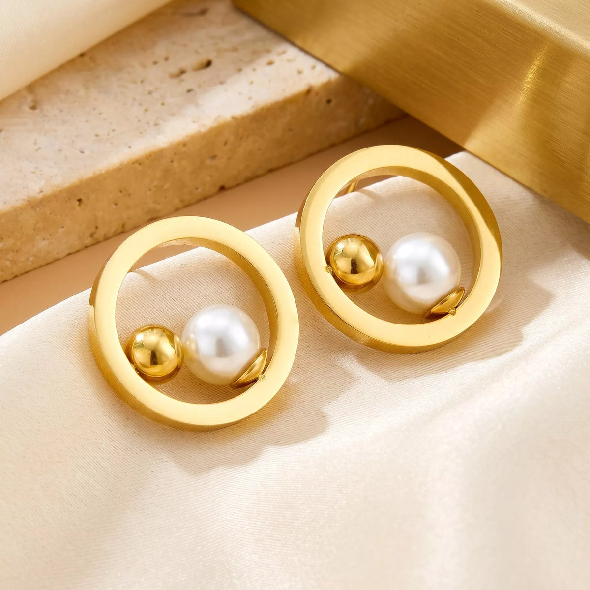 Synthetic Pearl Jewelry Set, product view
