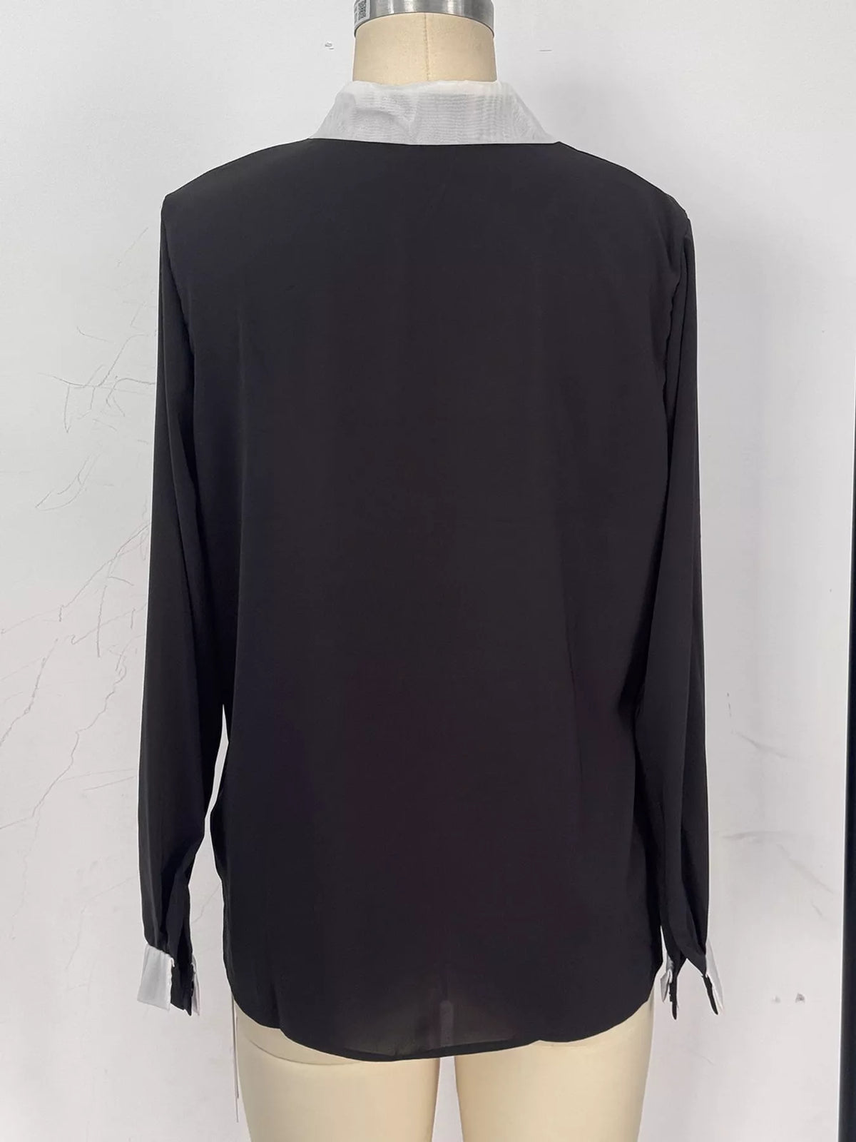 Contrast Collar Long Sleeve Shirt — garment back