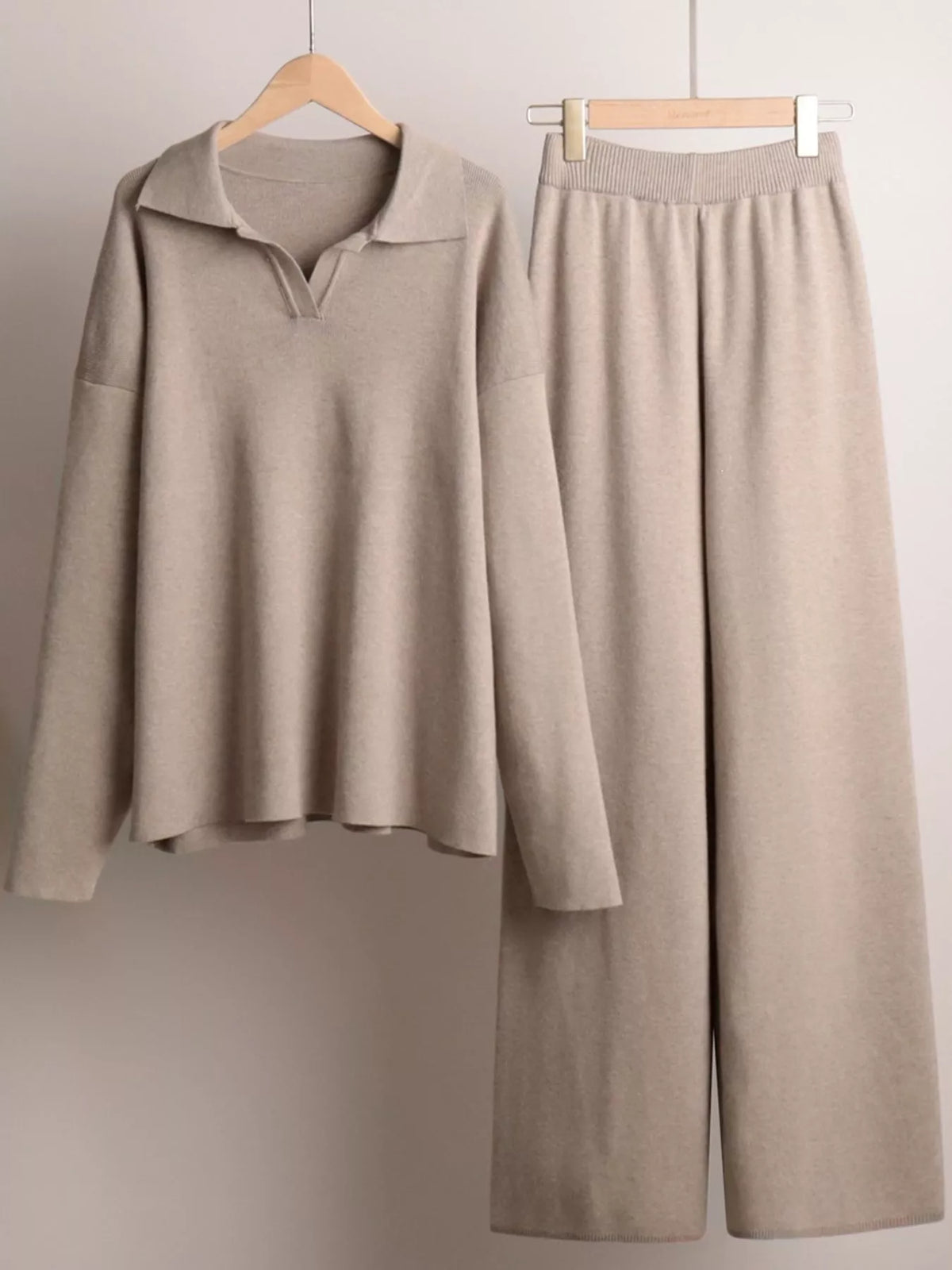 Polo top and pants set, taupe hanging set