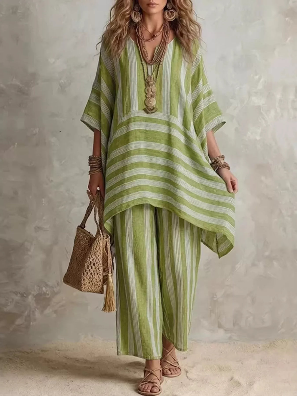 Women's clothing set – product view 1