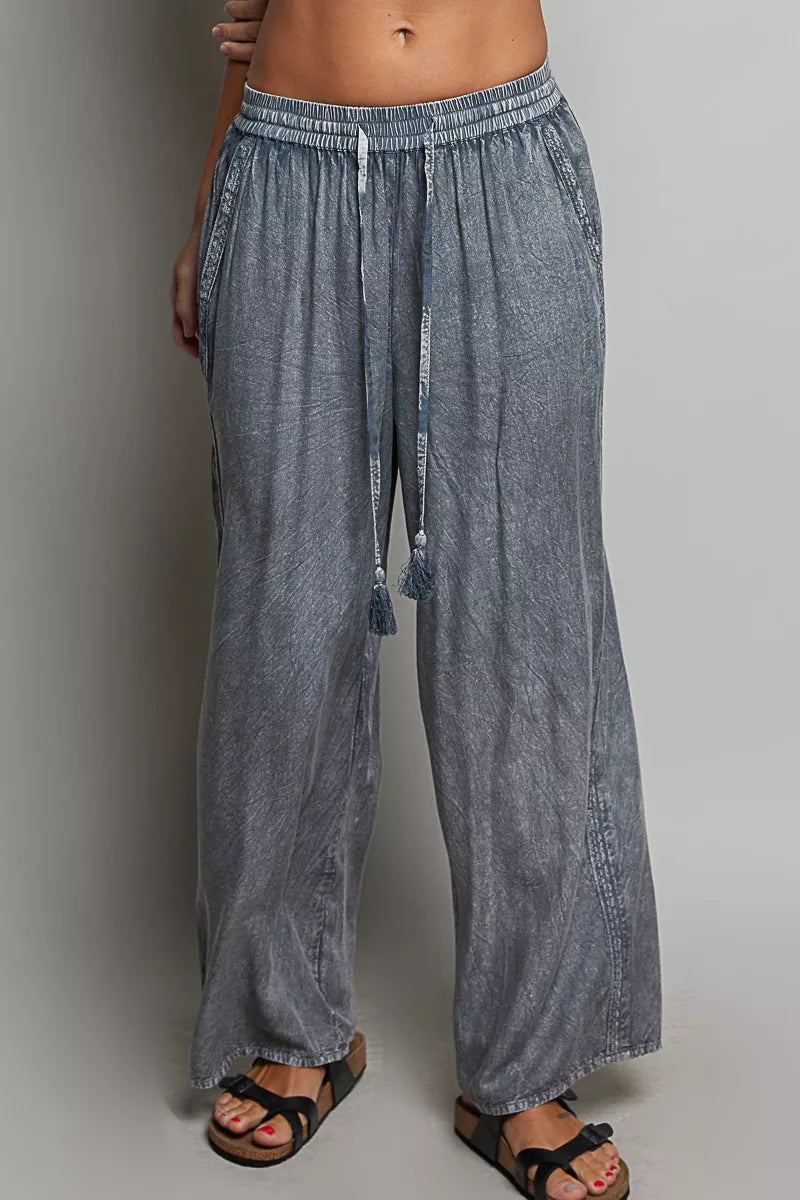 Women's pants – product view 1