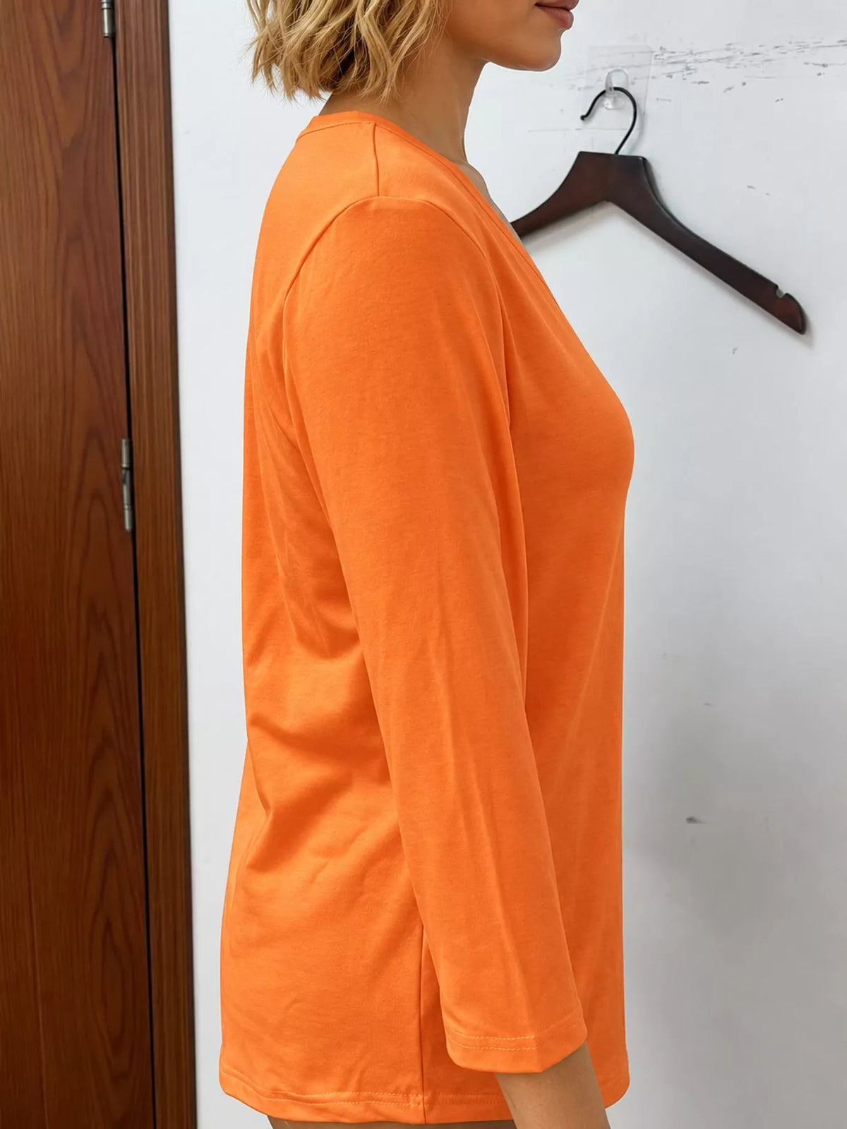 Orange v-neck half sleeve t-shirt
