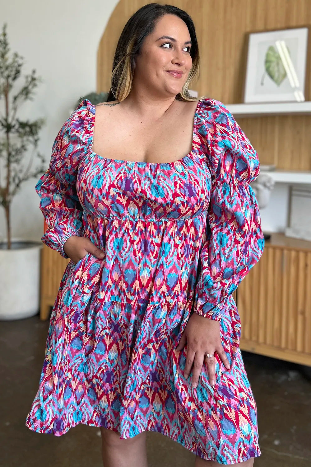 Women's apparel – product view 7