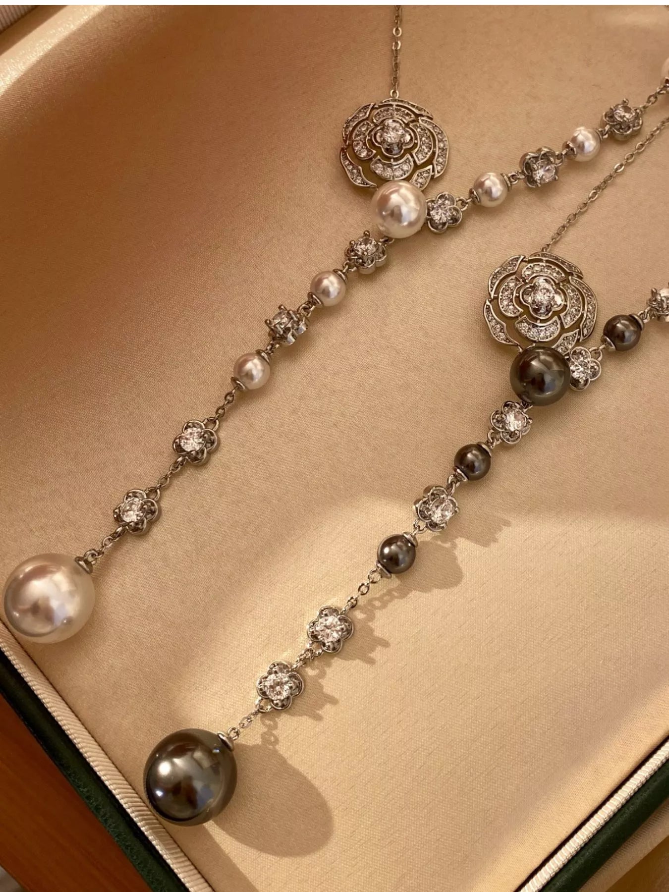 Trendsi Pearl Flower Y-Necklace -