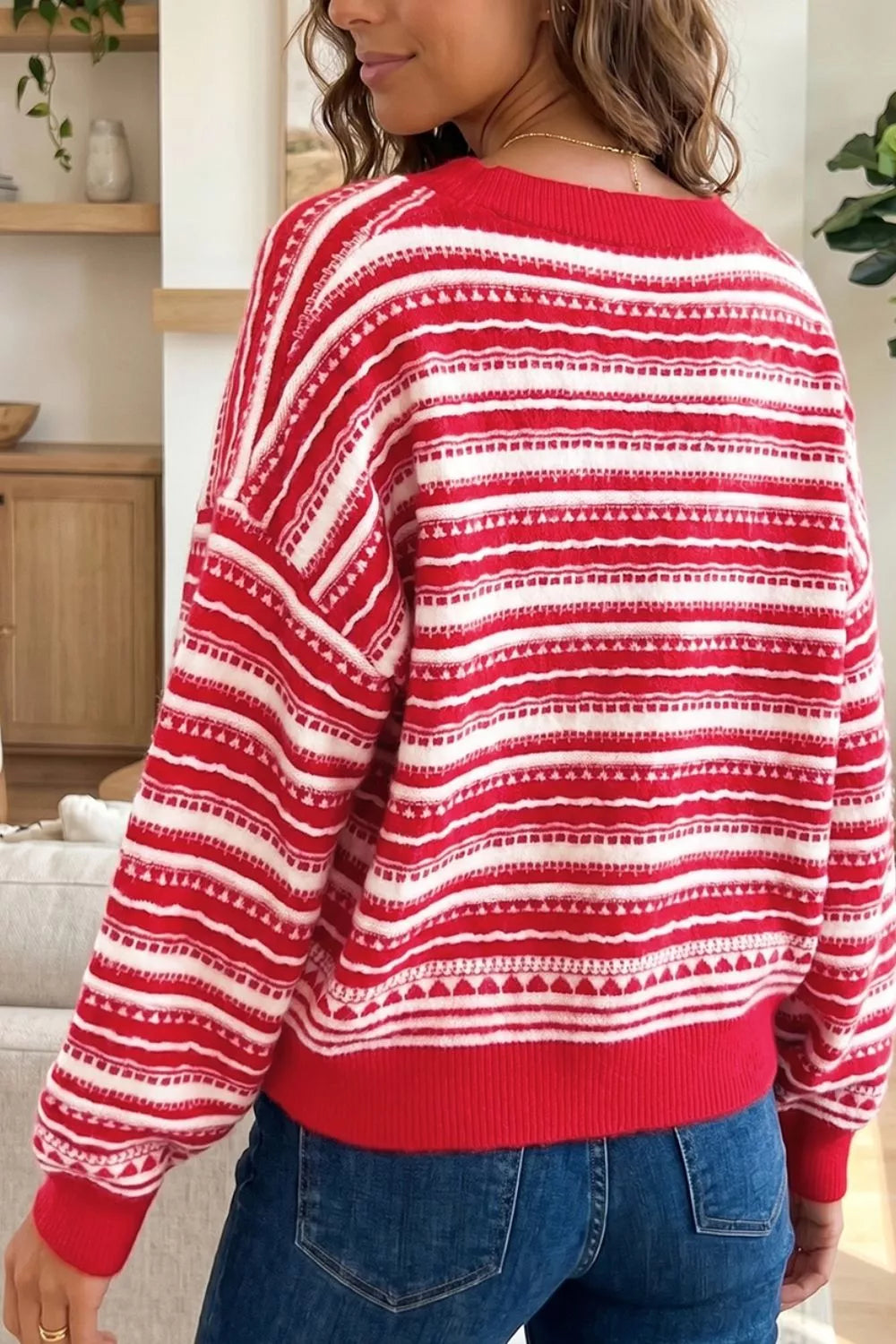 Trendsi Geometric Striped Pattern V Neck Button Front Casual Knit Cardigan -