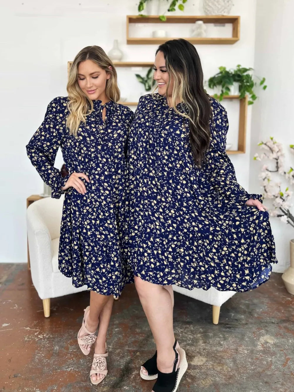 Women's apparel – product view 6