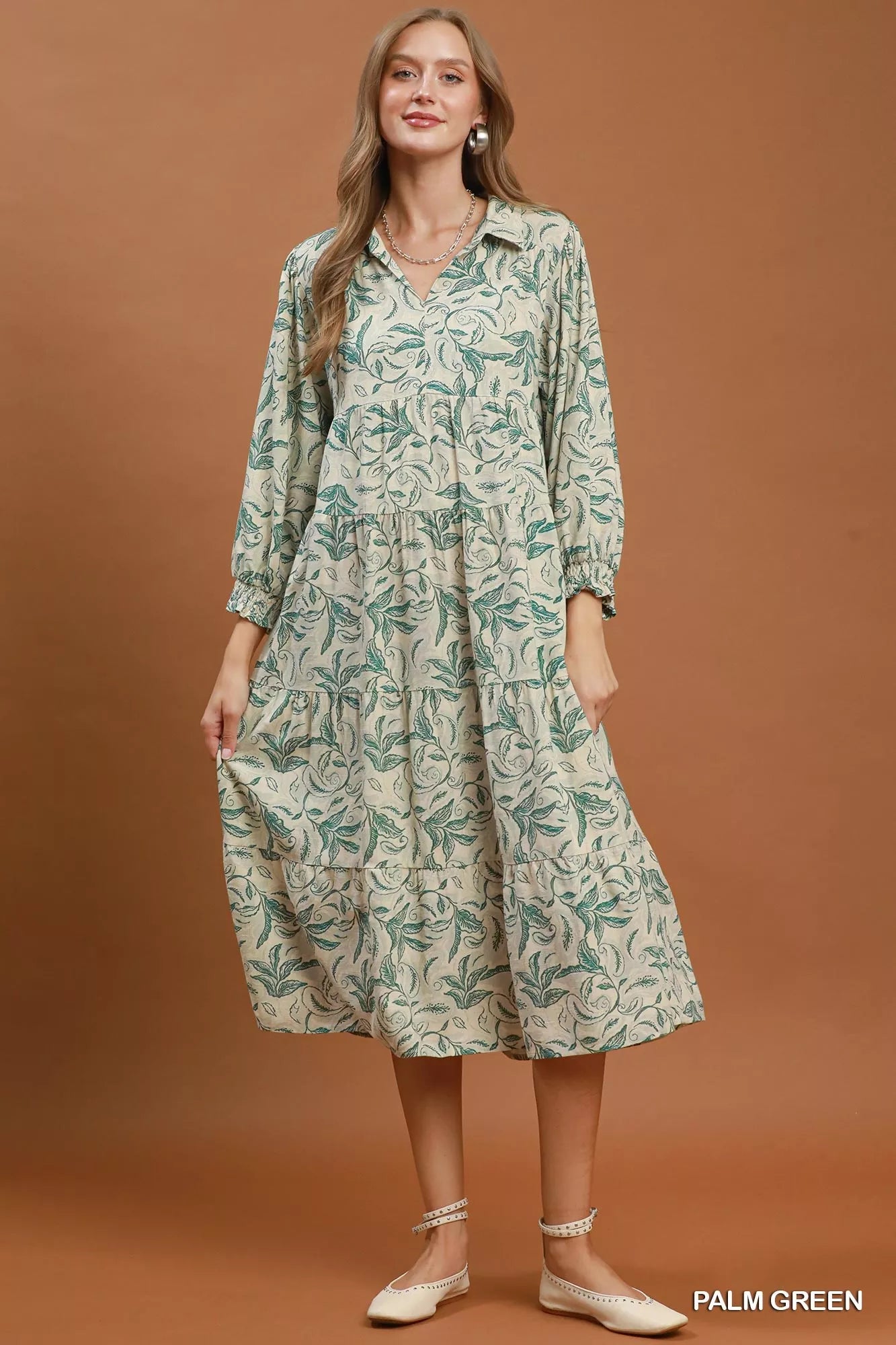 Women's apparel – product view 4