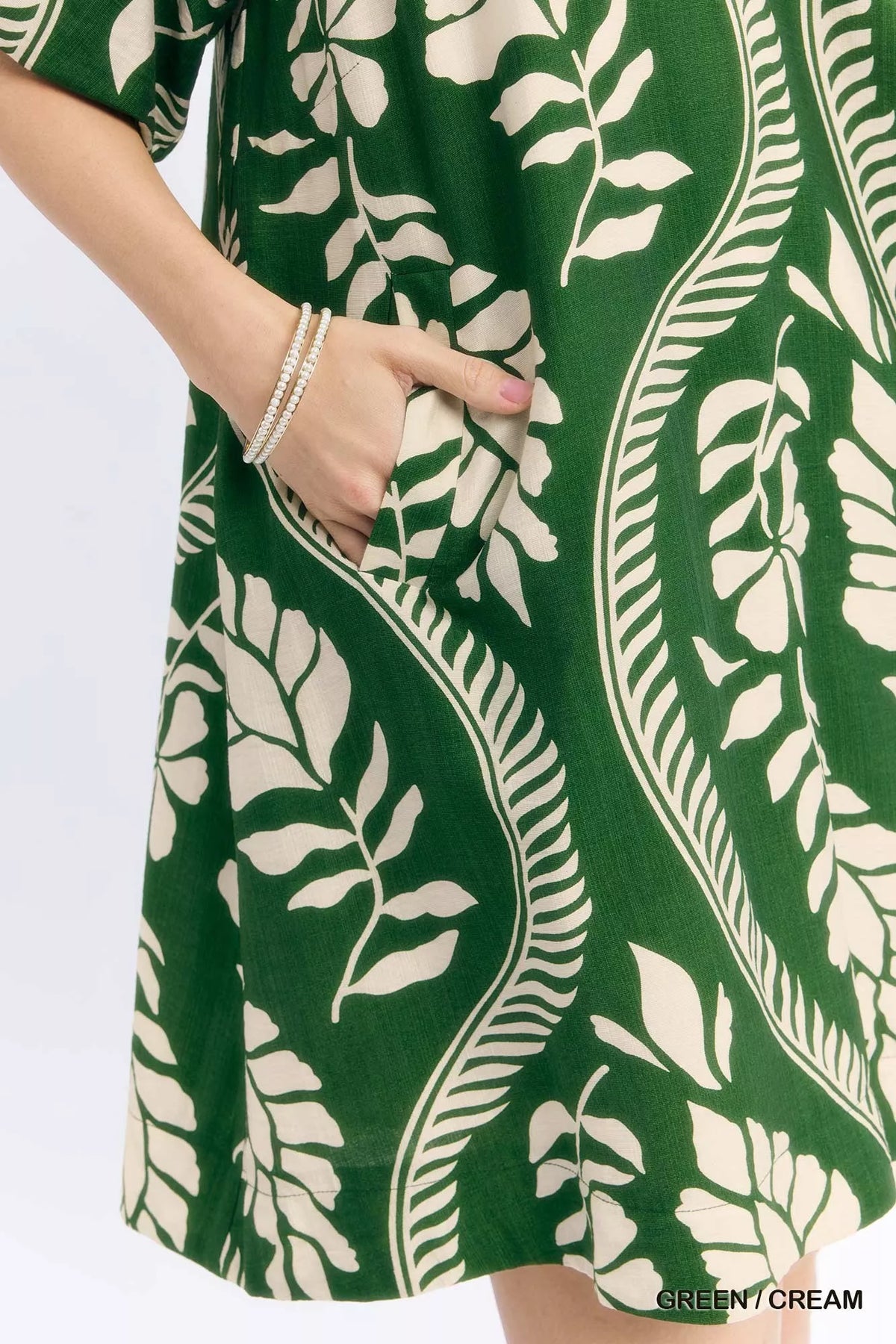 Women's apparel – product view 5