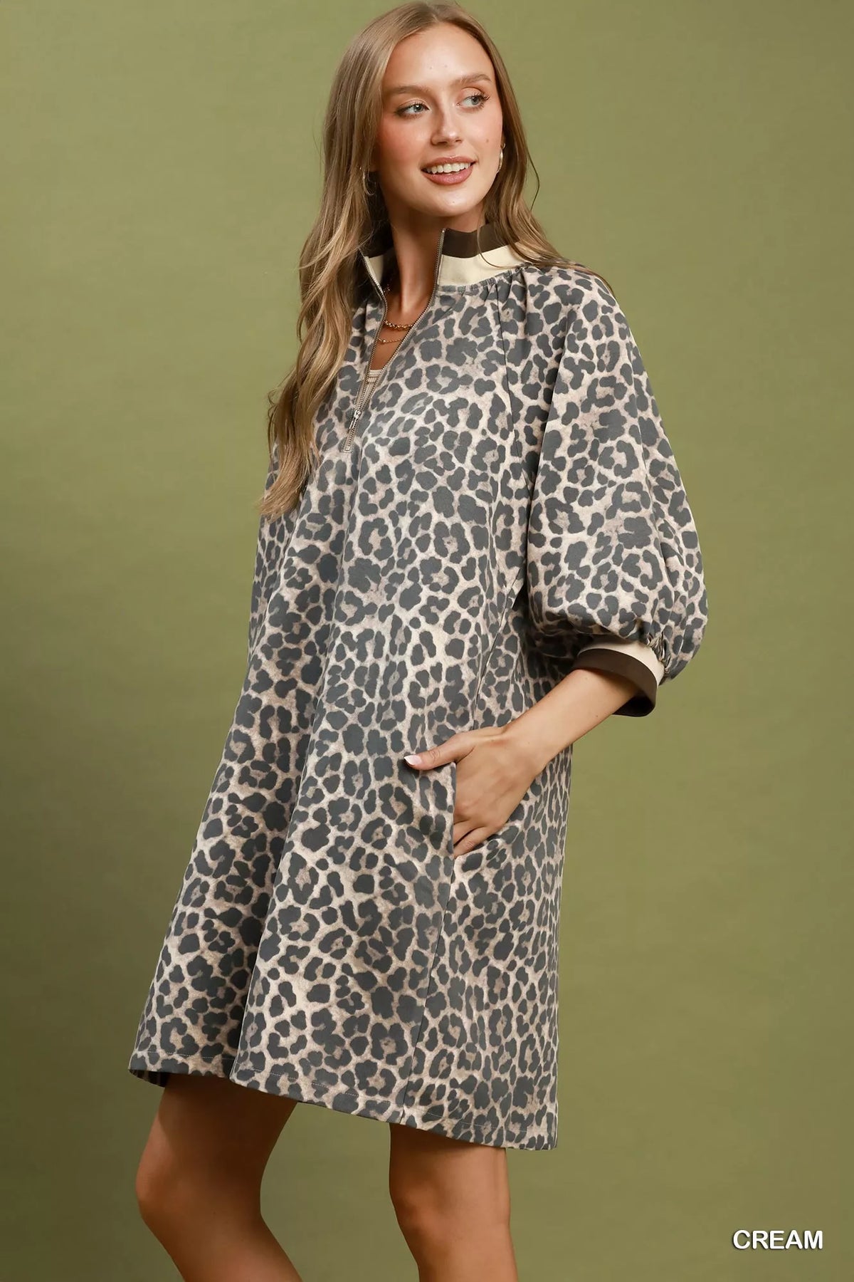 Women's apparel – product view 4