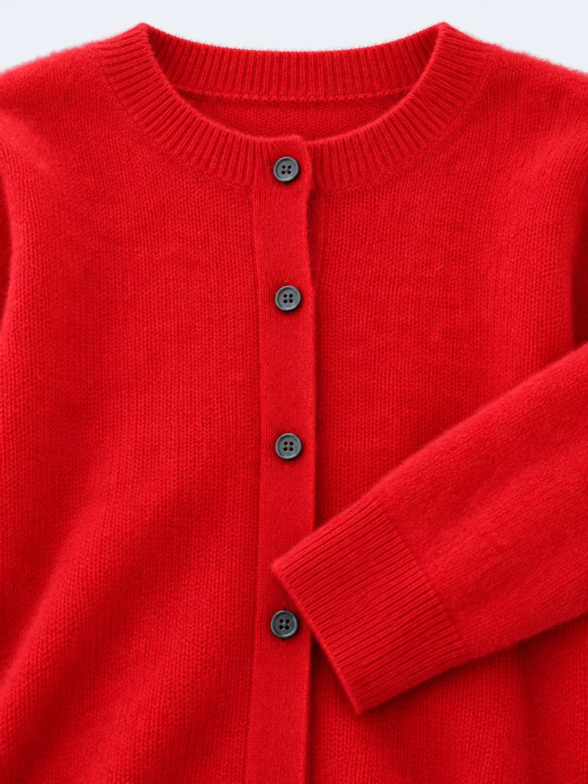 Ribbed cardigan, red button detail