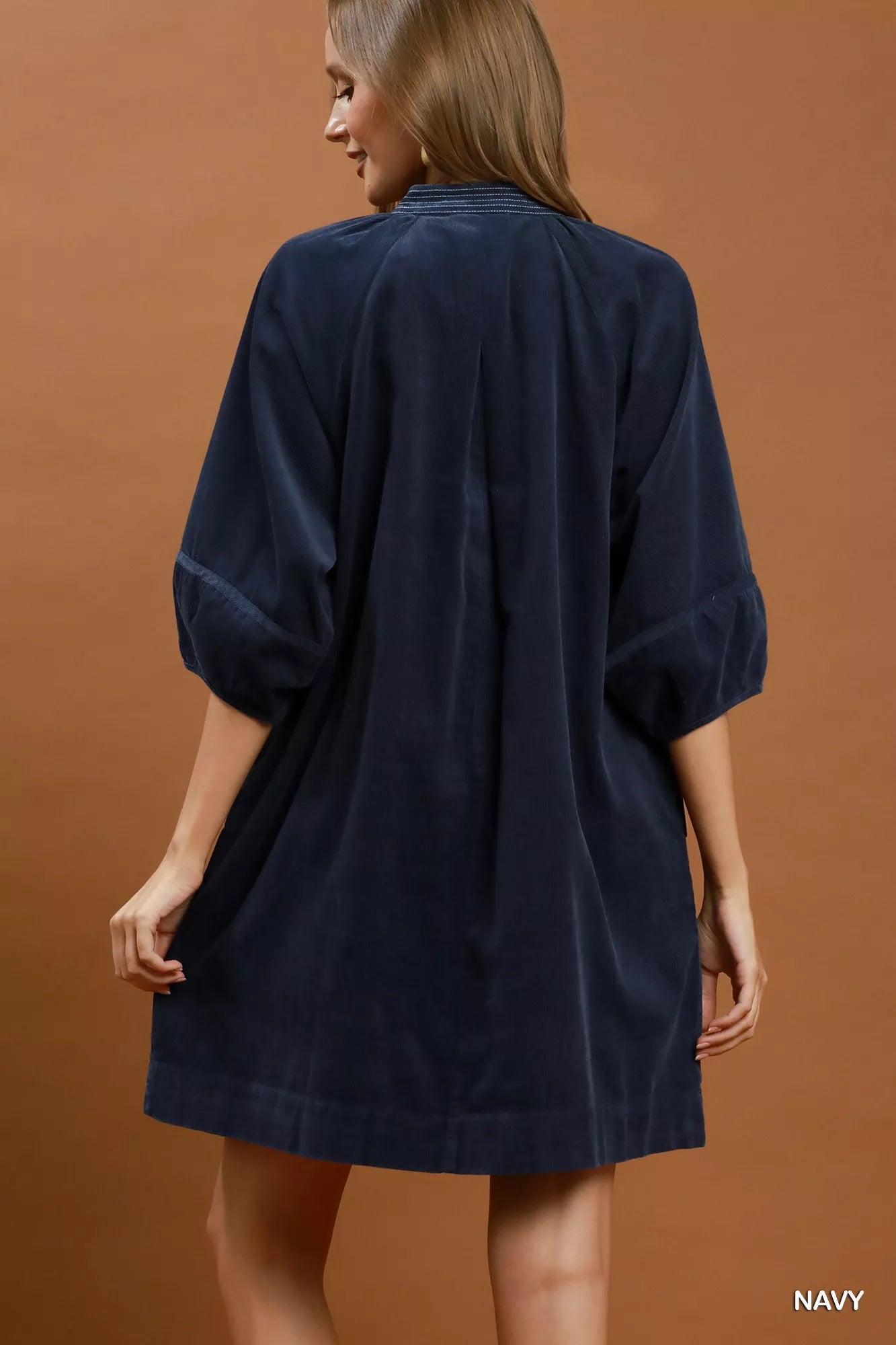 Women's apparel – product view 3