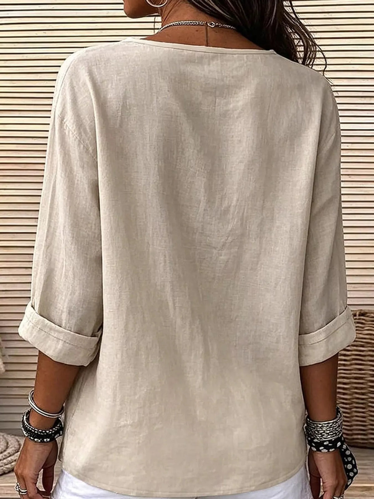 Notched-neck shirt, cream back