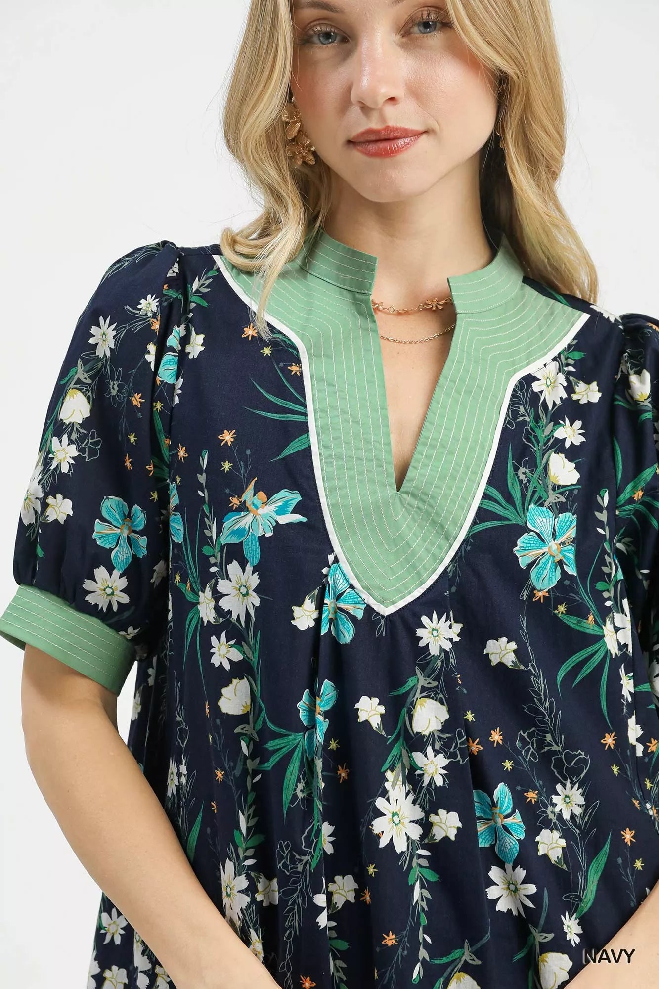 Women's apparel – product view 6