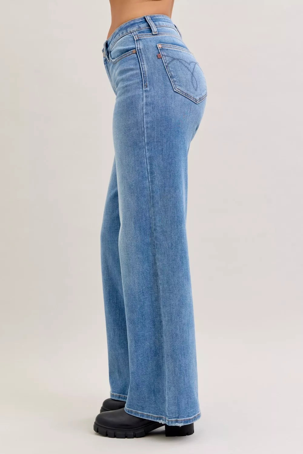 Women's jeans – product view 4