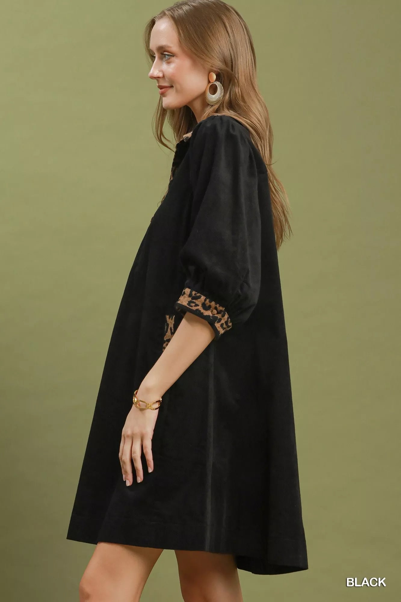 Women's apparel – product view 2