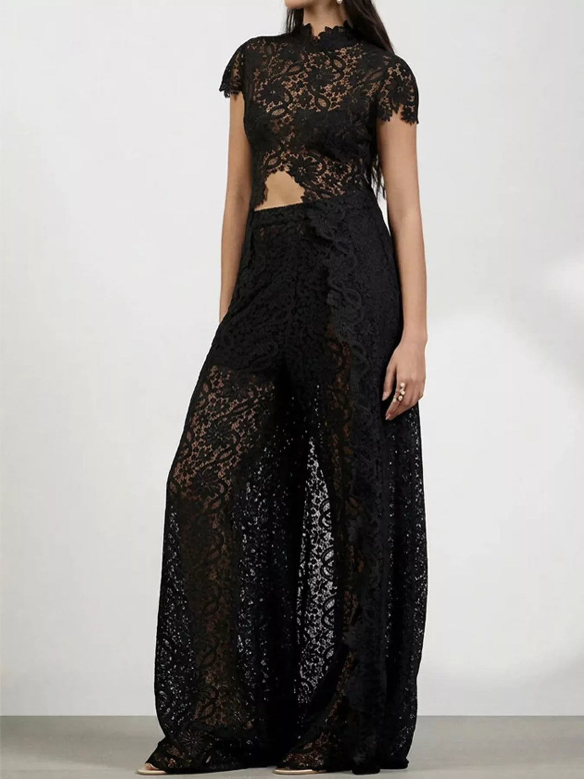 Black-Set lace short sleeve top and pants set