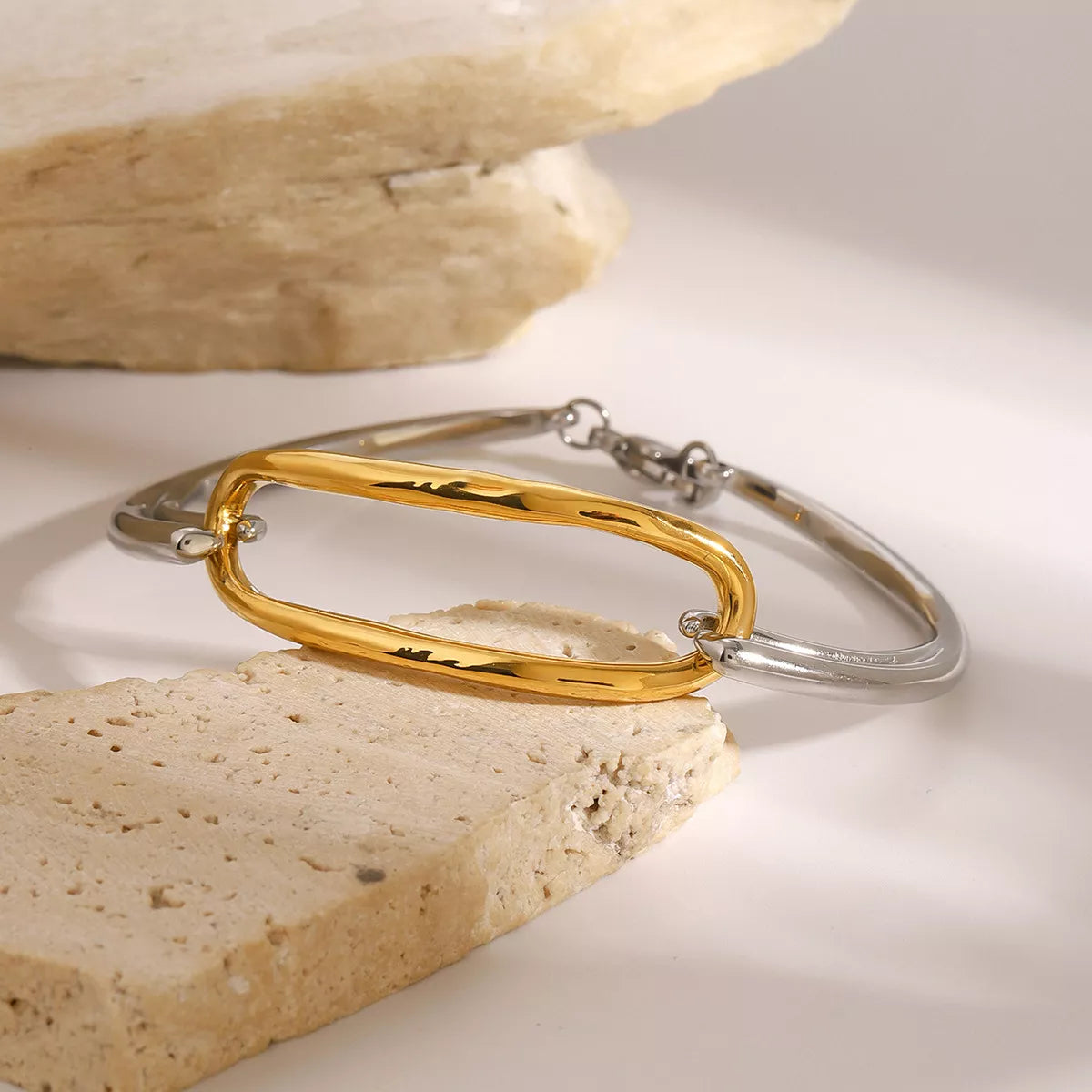 Trendsi Two-Tone Geometric Link Bracelet -