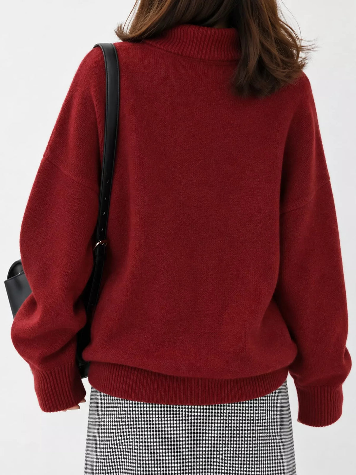 Turtleneck sweater, burgundy back