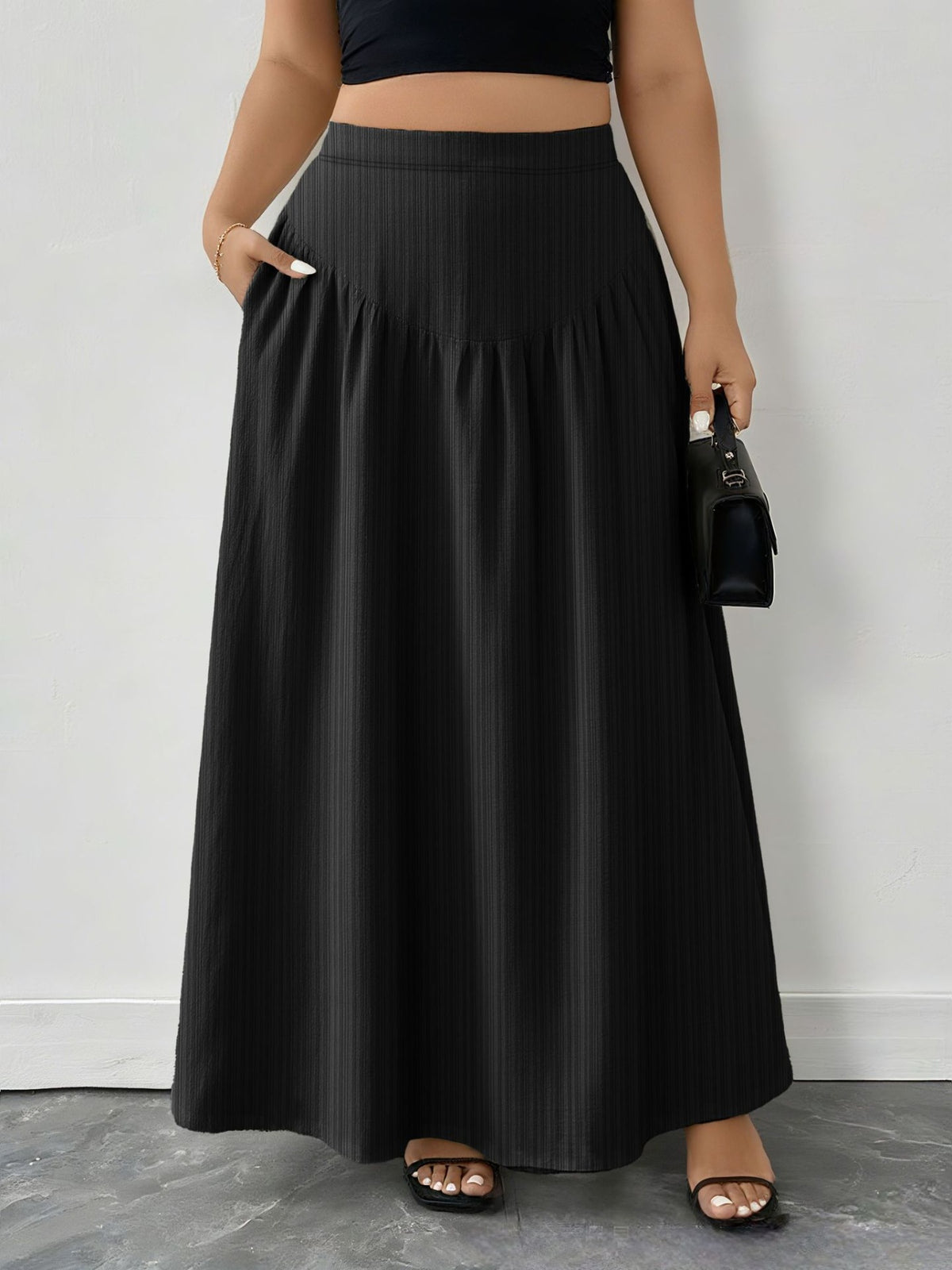 Trendsi Plus Size Ruched Maxi Skirt with Pockets -