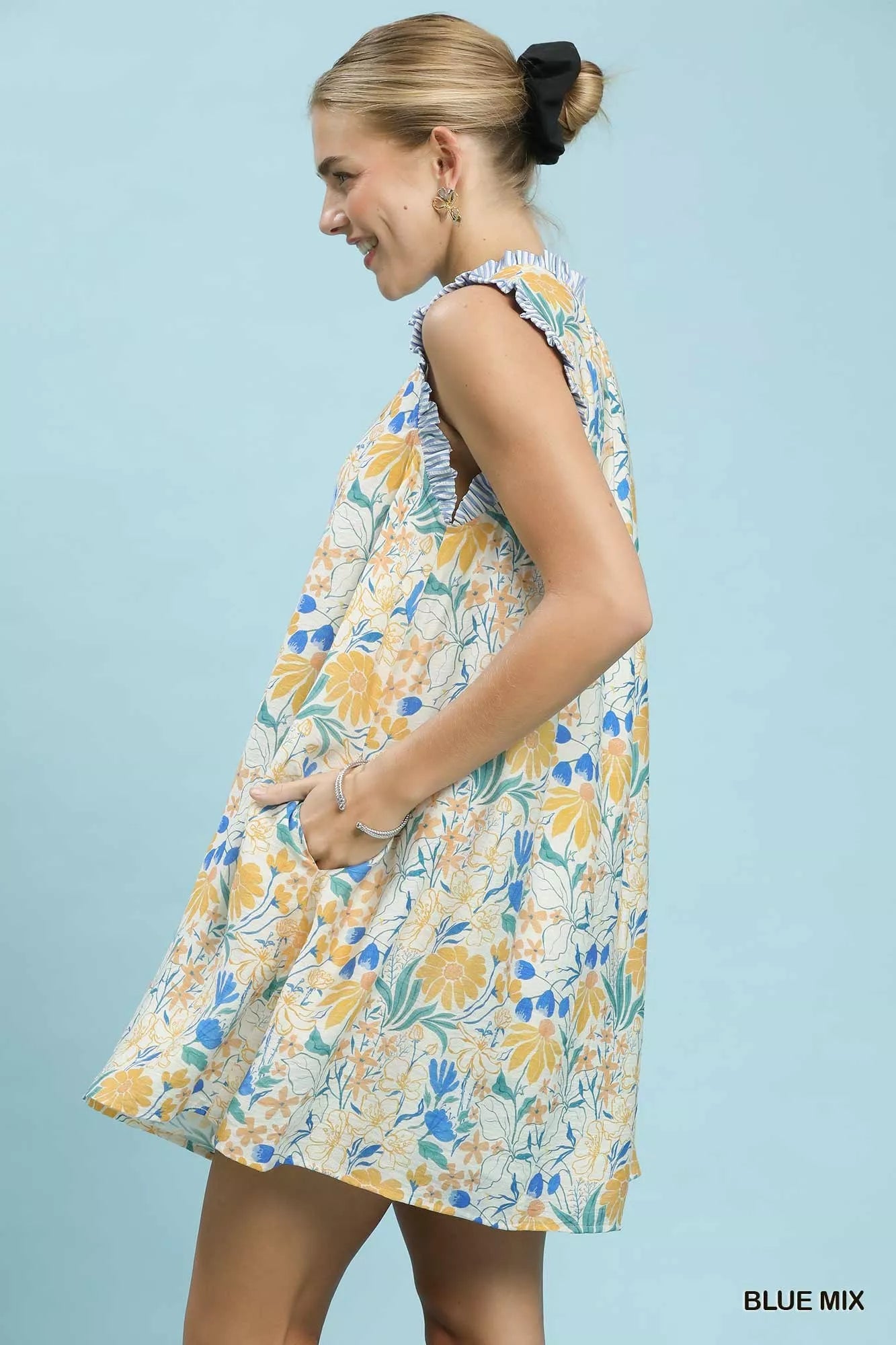 Women's apparel – product view 2