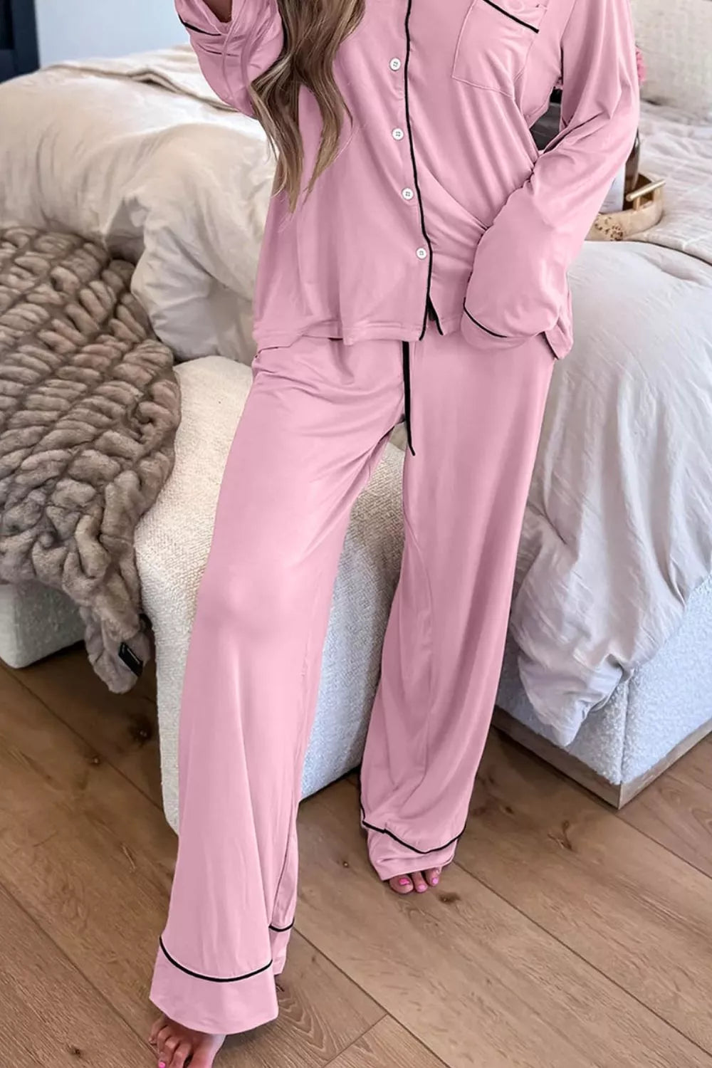 Women's clothing set – product view 3