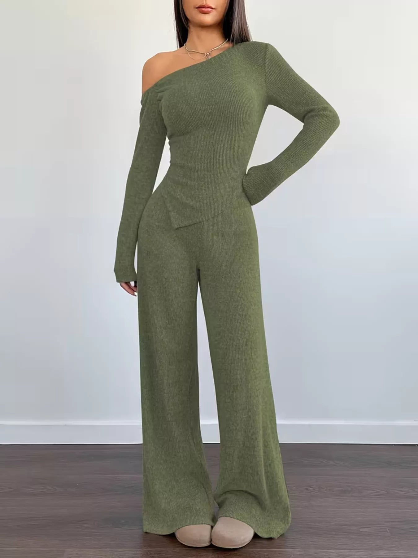 Women's clothing set – product view 4