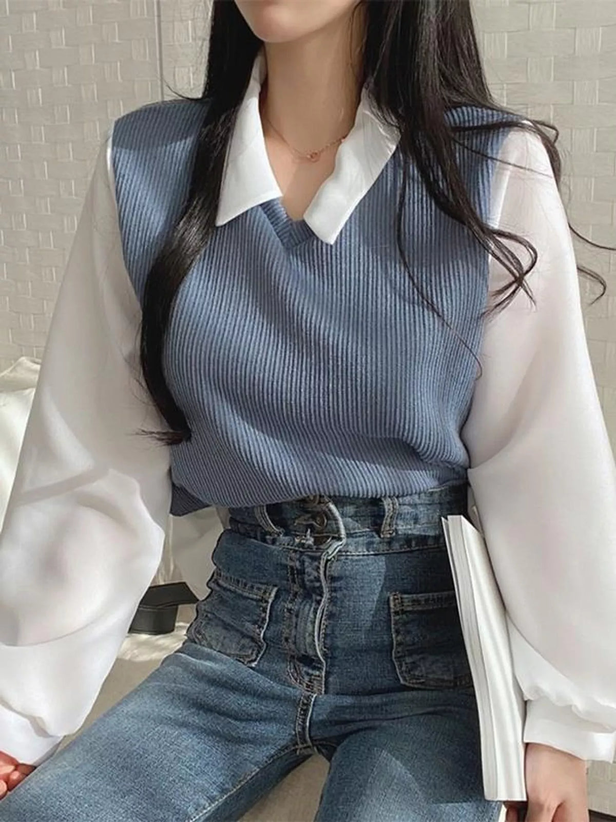 Layered blouse, blue and white front