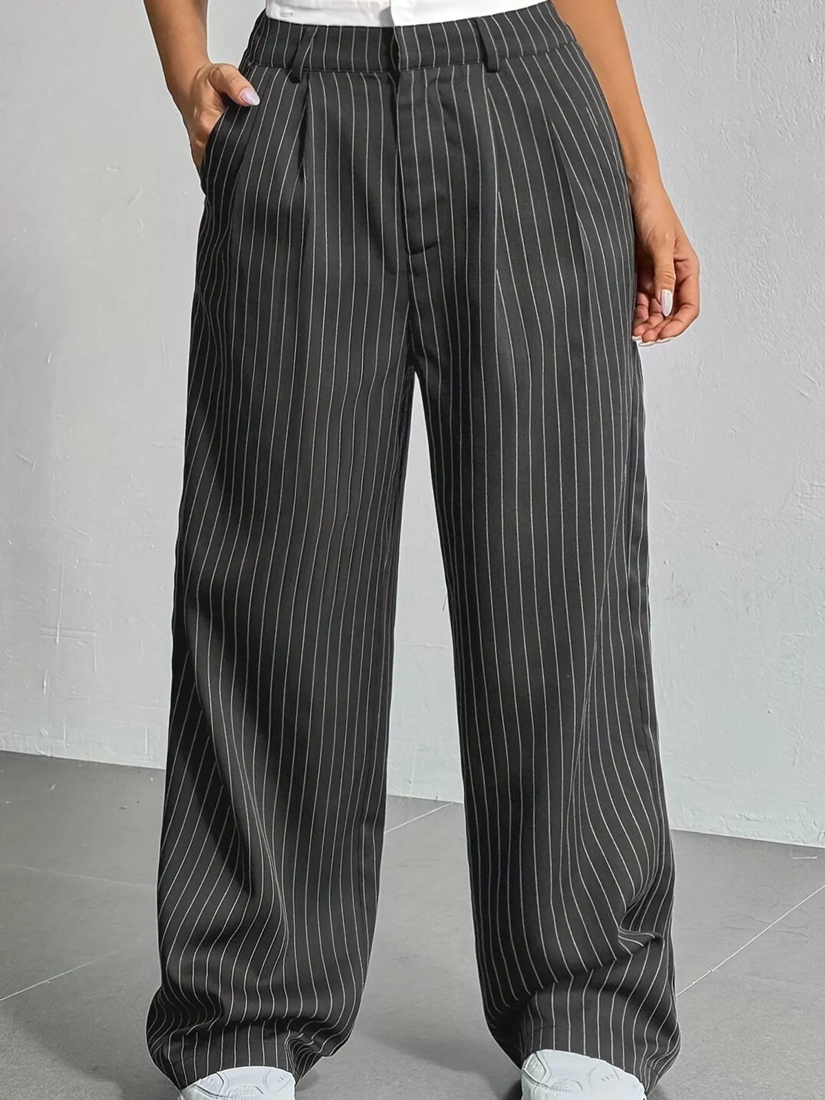 Striped wide-leg pants, gray front