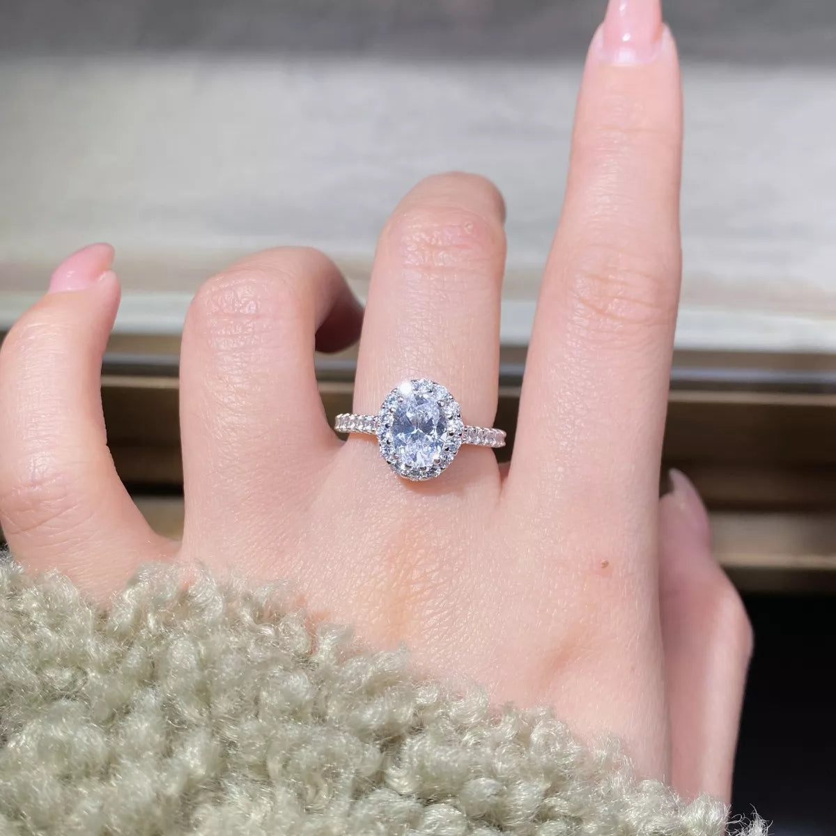Trendsi 1.5 Carat Moissanite 925 Sterling Silver Oval Ring -