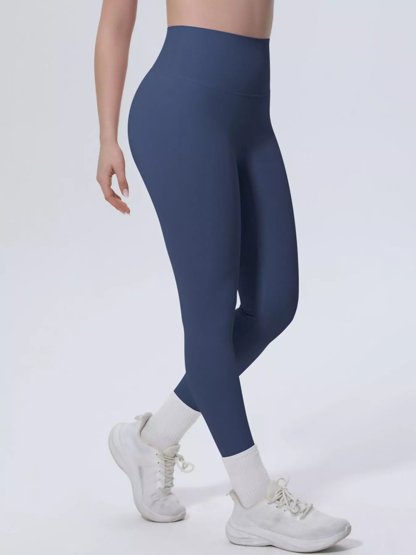 Trendsi High-Waisted Seamless Active Leggings -