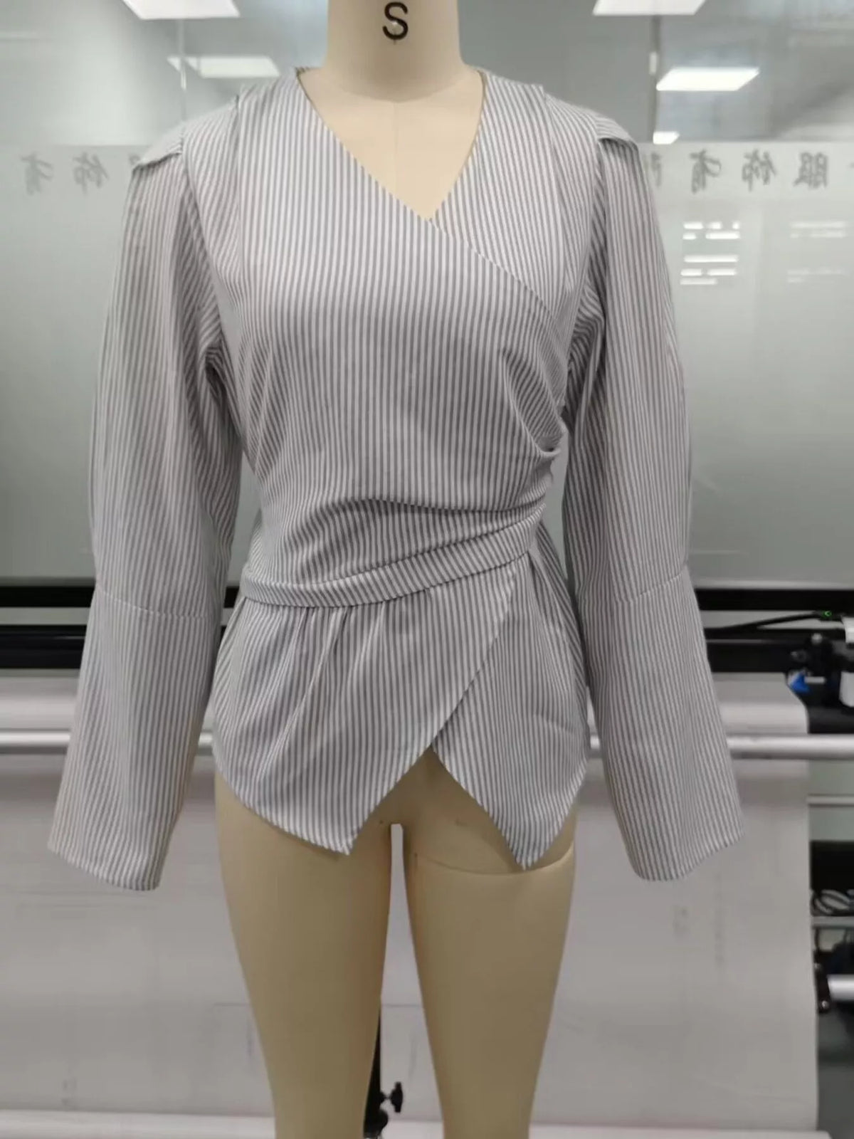 V-neck long sleeve blouse, product view