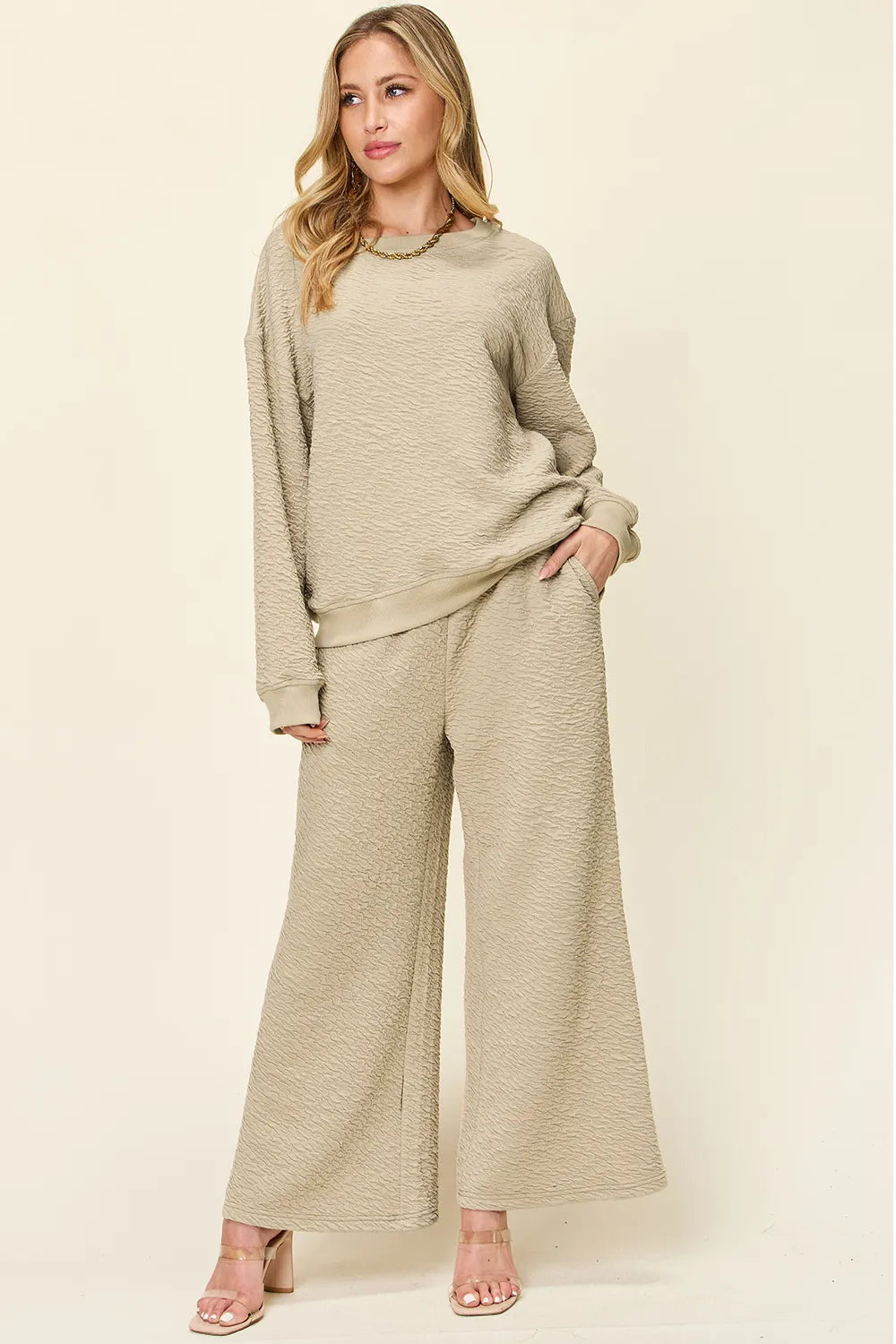 Women's clothing set – product view 6